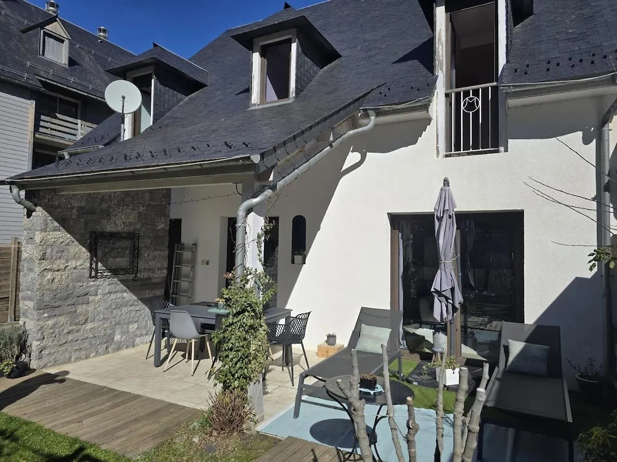 L'Etoile Du Berger Villa Gèdre 0*,  Frankrijk